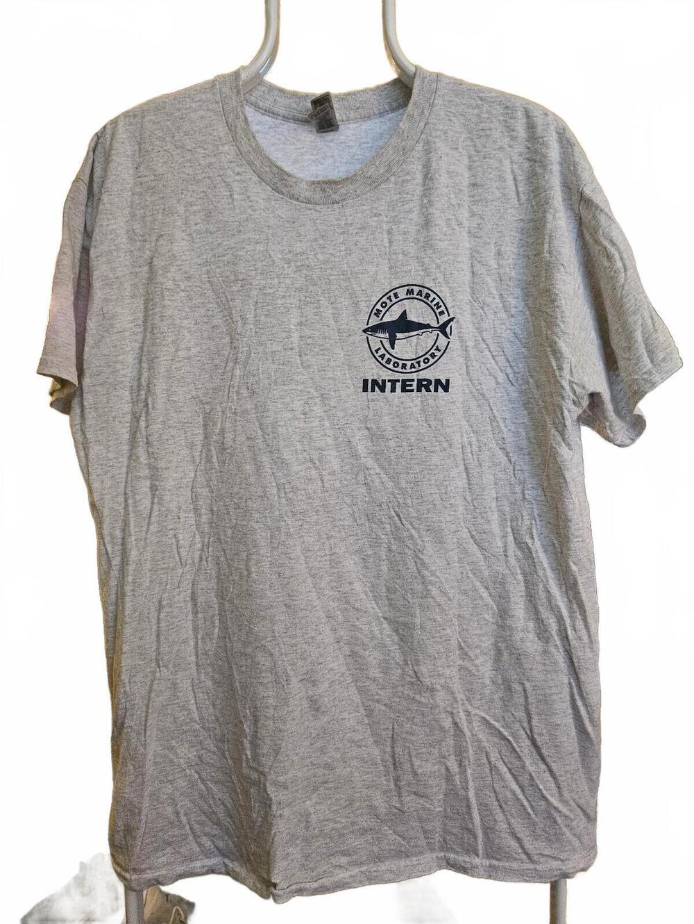 RARE Mote Marine Laboratory Logo Eco Intern workers T-Shirt - Large EUC